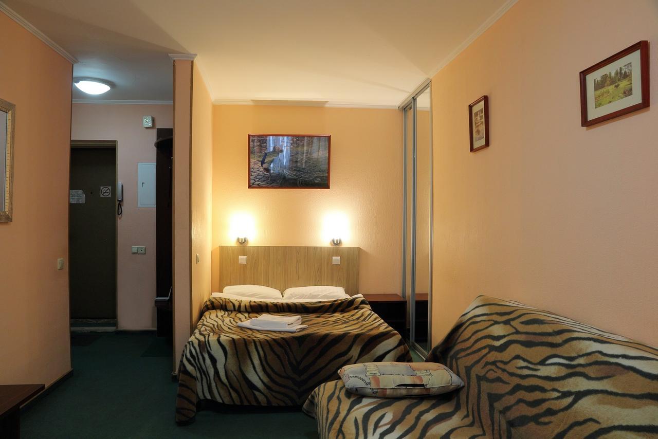 Ukrainian Hotel Service Apartments Kiev Exteriör bild
